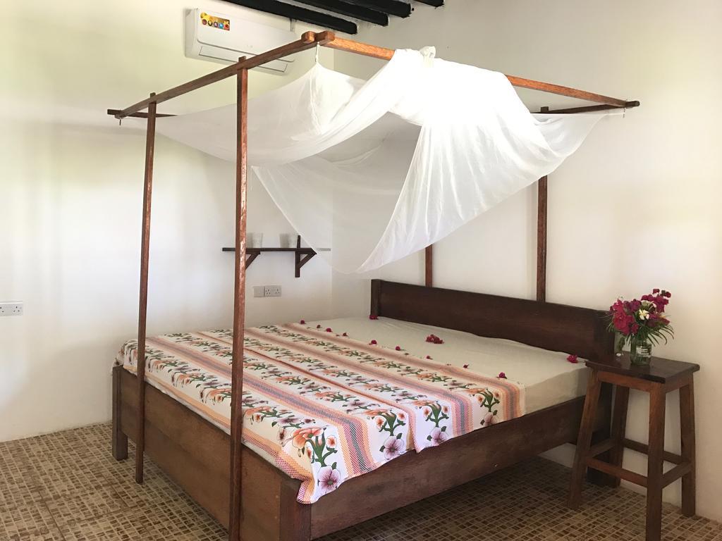 D&J Villa Кивенгва Экстерьер фото